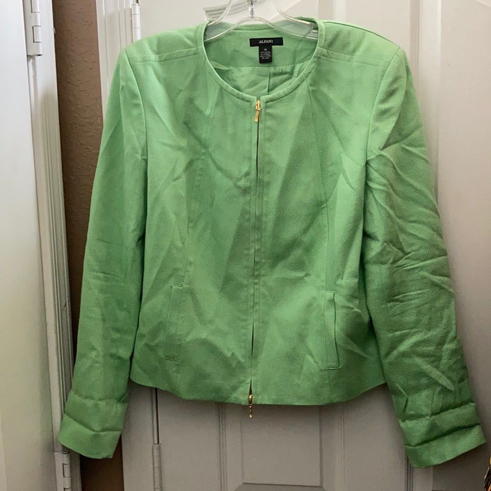 FINAL MARKDOWN Ladies alfani jacket 16